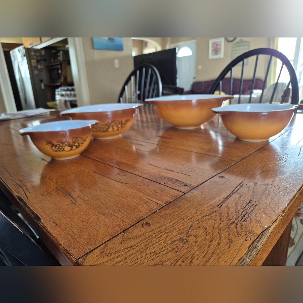 Pyrex Vintage Brown Mixing Bowl Set